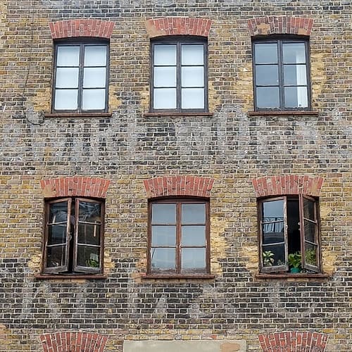 London, England, Great Britain. Ghost writing on old building in Bermondsey district. Art Print